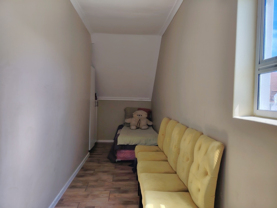 To Let 3 Bedroom Property for Rent in Whispering Pines Western Cape